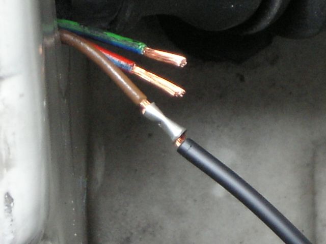 Audi100.Selbst-Doku.de : Main - Kabelbruch In Der ...